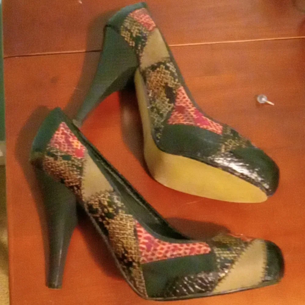 Dollhouse Red Snake Print Patch Heels